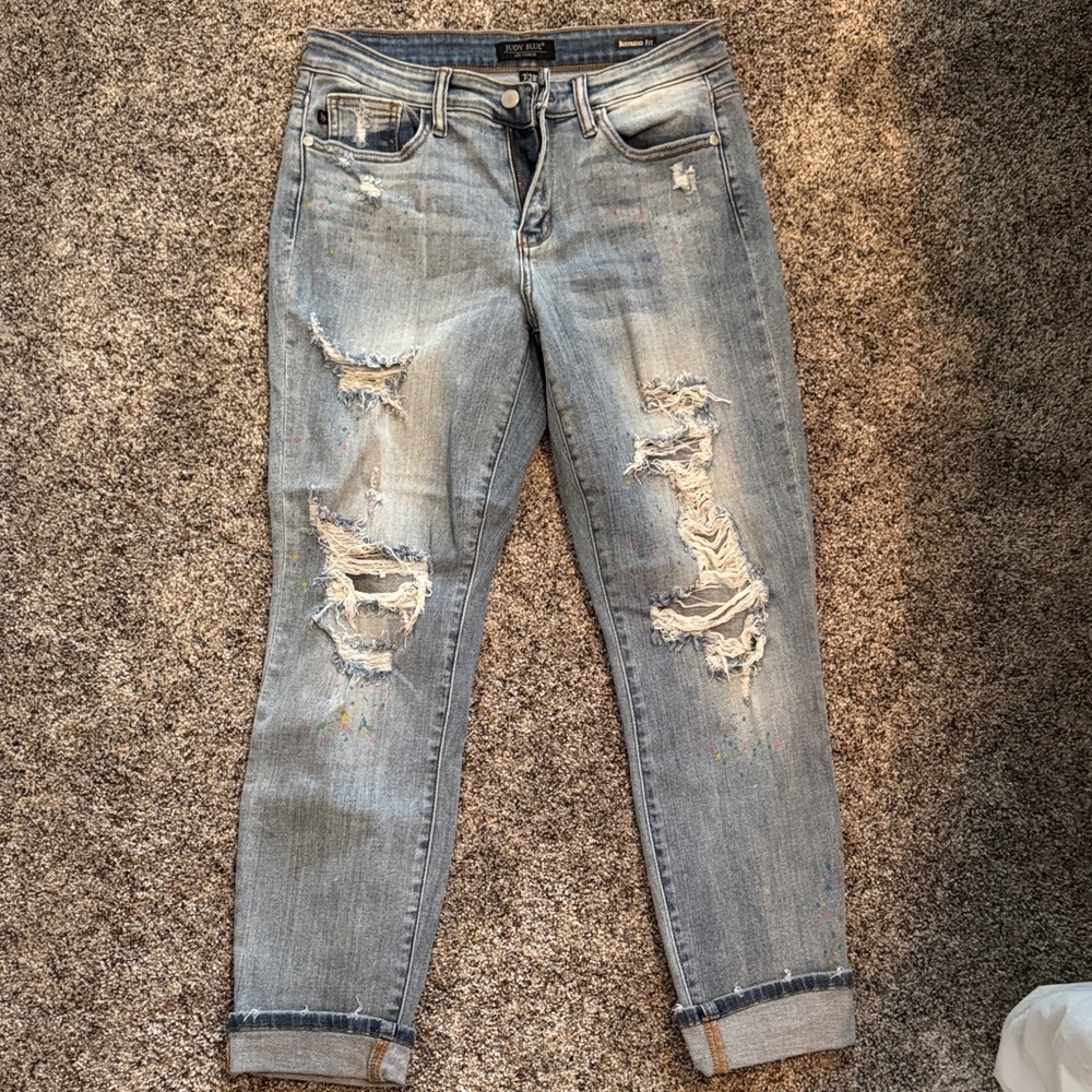 Judy Blue Light Wash Distressed Boyfriend Jeans with Paint Details